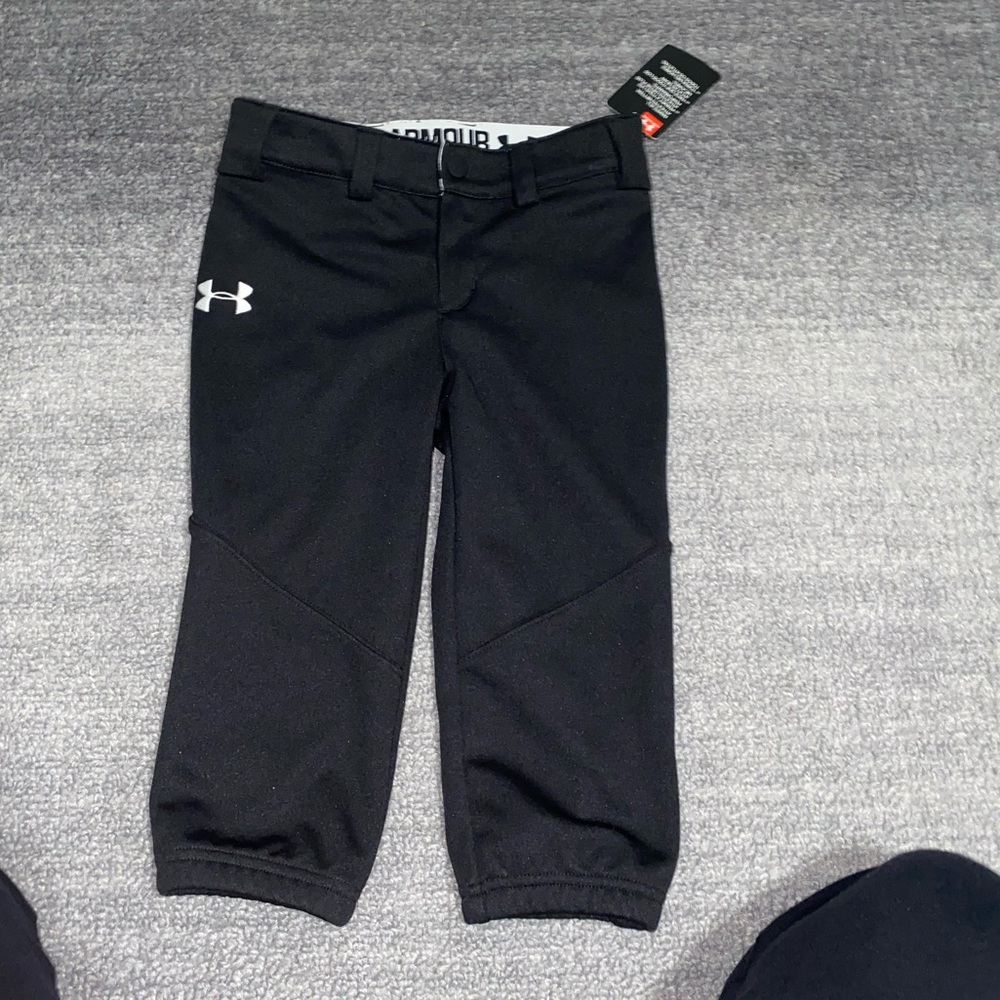 New Youth Underarmour softball pants size 5